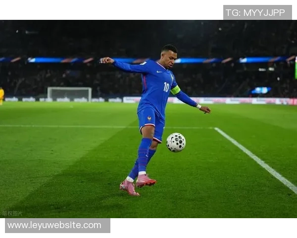 姆巴佩因脚踝扭伤缺席法国队首场训练正在积极接受治疗 姆巴佩因脚踝扭伤缺席法国队首场训练正在积极接受治疗