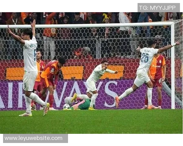 圣吉罗斯中场坦言球队进攻不力本应至少攻破国米大门一次